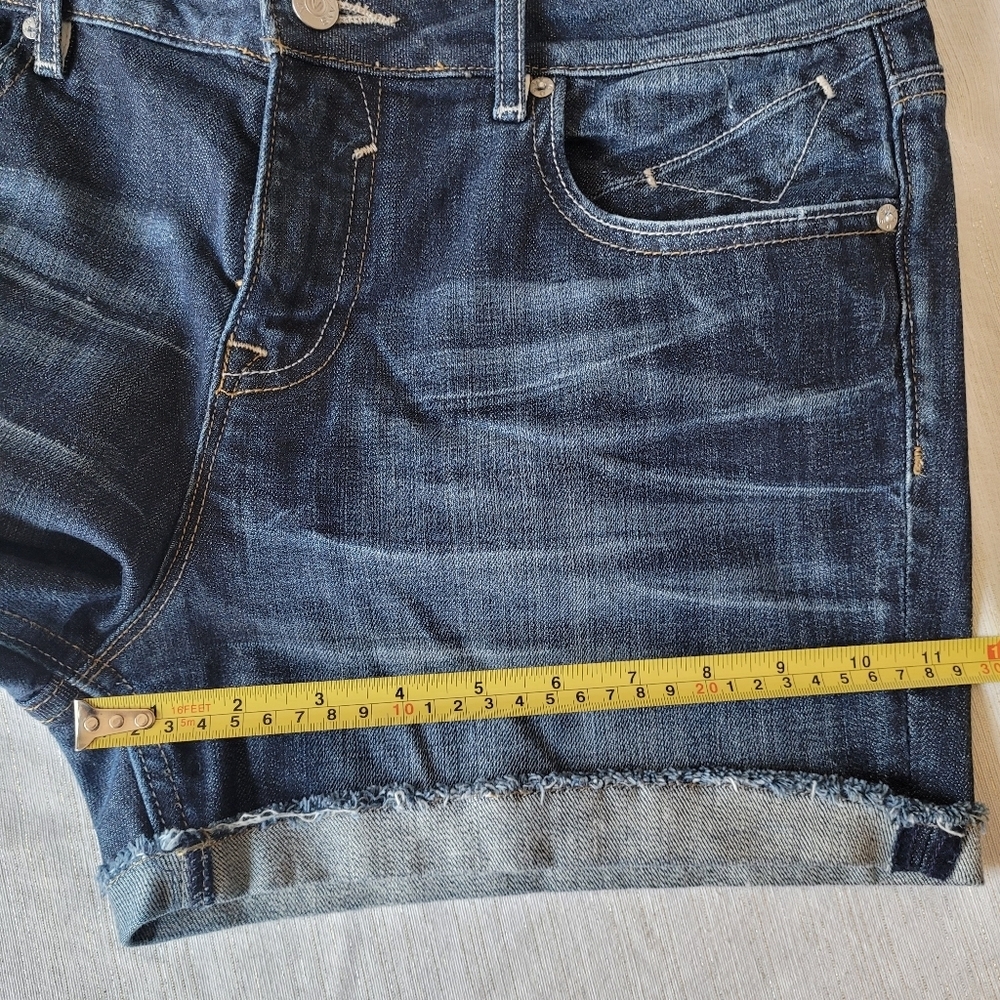 Vigoss Women's Dark Indigo Rolled Hem Denim Shorts Size Waist 31 Length 3 - Picture 8 of 12